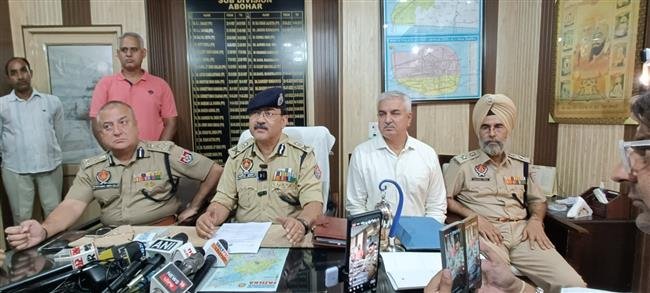पंजाब पुलिस को बड़ी सफलता: कपड़ा व्यापारी संजय वर्मा की हत्या में शामिल दो आरोपी गिरफ्तार : अर्पित शुक्ला