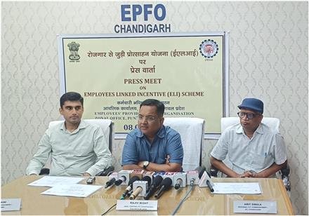 ZONAL OFFICE PB & HP, EPFO, CHANDIGARH ORGANIZES LAUNCHED ELI SCHEME