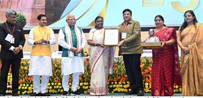 KARNAL RECOGNIZED AS THIRD CLEANEST CITY IN THE COUNTRY, WHILE SONIPAT RECEIVED THE MINISTERIAL STAR AWARD FOR CLEANLINESS