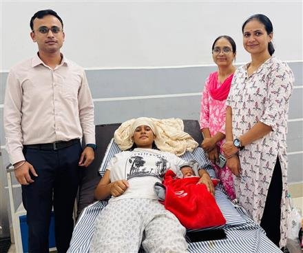 WOMEN INCLINED TO GIVE BIRTH IN THE AYURVEDA HOSPITAL