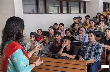 सरकारी वाणिज्य एवं व्यापार प्रशासन महाविद्यालय, सेक्टर-50, चंडीगढ़ एनएसएस एलुमनी ने आयोजित किया ओरिएंटेशन सत्र