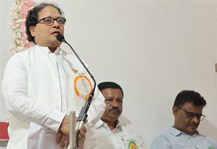 SELF-KNOWLEDGE, COMBINED WITH TECHNOLOGY, CAN DEVELOP VALUE-BASED JOURNALISM