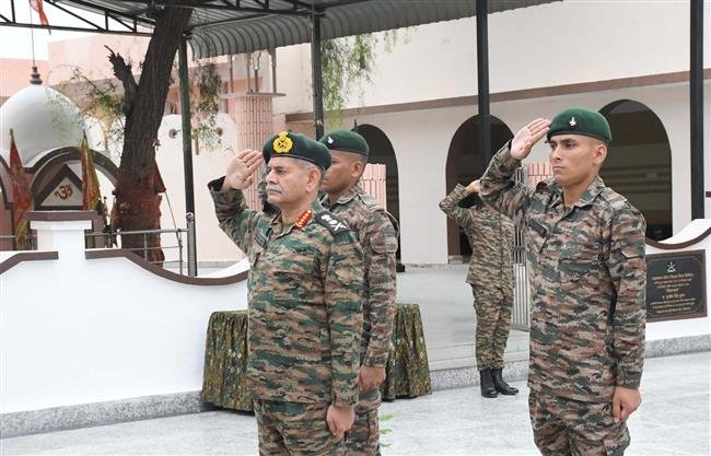 CHIEF OF ARMY STAFF GENERAL DWIVEDI PAYS TRIBUTE TO NAGGI WAR HEROES