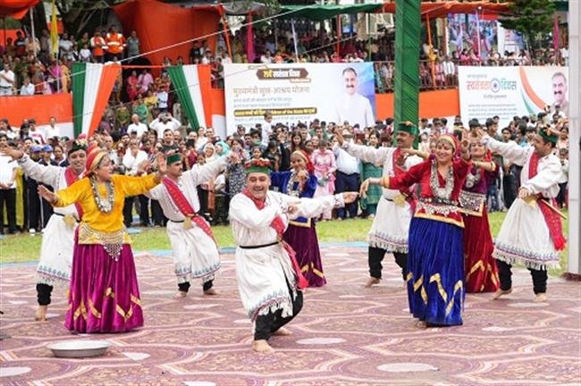 आपदा राहत के लिए 100 करोड़, आपदा न्यूनीकरण एवं आजीविका सुरक्षा परियोजना के लिए 3,000 करोड़ रुपये की घोषणा