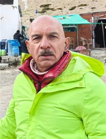 ALOK BHANDARI CREATES WORLD RECORD BY CONQUERING LEH–MANALI AT 62