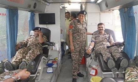 सीआरपीएफ हमेशा न केवल आंतरिक सुरक्षा में, बल्कि सामाजिक और मानवीय सेवाओं में भी अग्रणी रहा है : कमल सिसोदिया