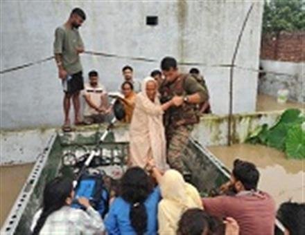 INDIAN ARMY LEADS EXTENSIVE FLOOD RELIEF OPERATIONS IN JAMMU,MAMUN, GURDASPUR, AMRITSAR AND FEROZPUR SECTOR