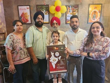 TASTE KOLKATA’S KATHI  AND AMRITSARI KULCHA NATION AT KHARAR