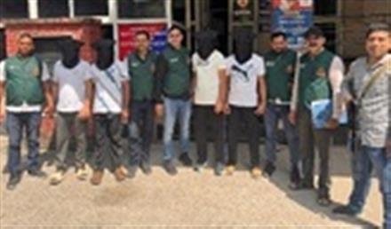 DELHI POLICE ARRESTED SIX DESPERATE CRIMINALS AMONG ARMS SUPPLIER AND KINGPIN OF BADDA GANG FROM MEERUT