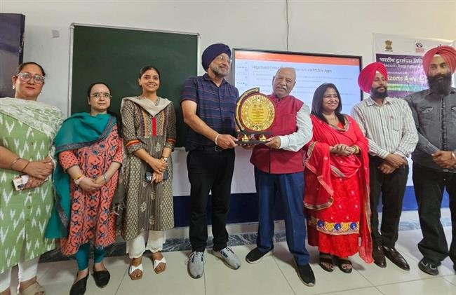 दसमेश खालसा कॉलेज, ज़ीरकपुर में एन.एस.एस. दिवस पर विशेष सेमिनार का आयोजन