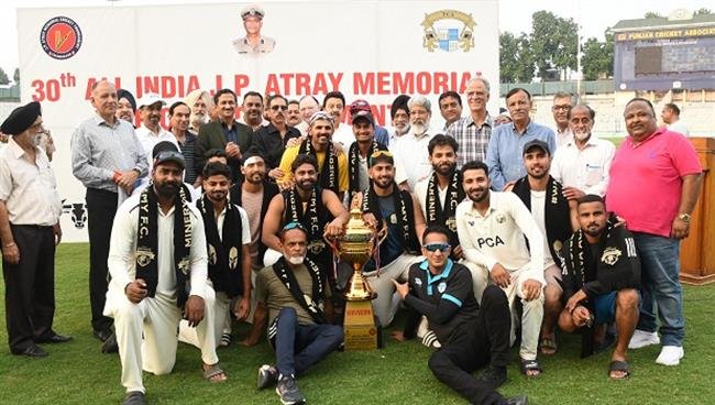 मिनर्वा अकादमी क्रिकेट क्लब ने भारतीय रेलवे को 24 रनों से हराकर 30वें अखिल भारतीय जे.पी. अत्रे मेमोरियल क्रिकेट टूर्नामेंट का खिताब जीता