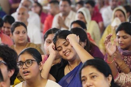 तीसरे दिन कथावाचक श्री इंद्रेश महाराज जी ने शरद पूर्णिमा की असल महिमा का गुणगान किया, इंद्रेश महाराज ने भगतों को कथा सुना मंत्रमुग्घ किया