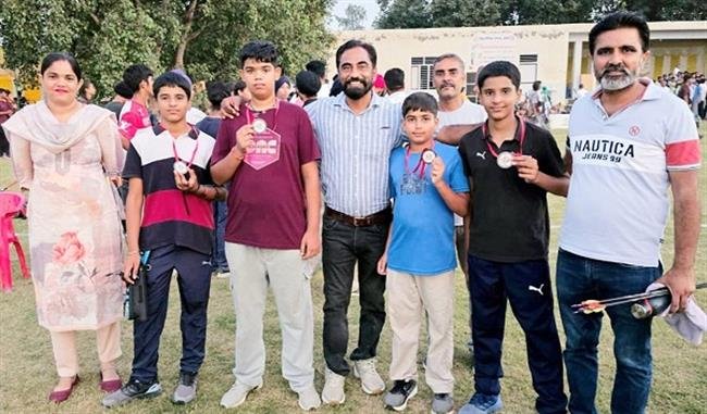 THREE FROM VILLAGE DANGAR KHERA WIN BRONZE IN STATE ARCHERY U-14