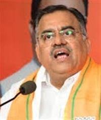 THOSE DANCING ON A FOREIGN TOOLKIT WEARING ITALIAN GLASSES CAN NEVER BE CALLED ‘JAN NAYAK’ : TARUN CHUGH