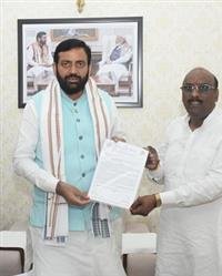 सुधांशु जी महाराज के सानिध्य में होने जा रहे विशाल सांस्कृतिक जागरण अभियान में शामिल होने के लिए नायब सिंह सैनी को दिया न्योता