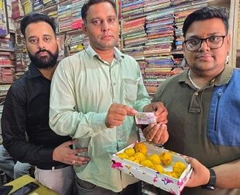 7 रूपये वाली टिकट से निकला 5 लाख का इनाम