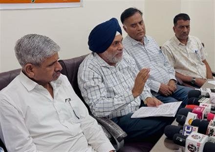 HARYANA GOVT SHOULD IMMEDIATELY DISMISS OFFICIALS INVOLVED IN SUICIDE OF SENIOR IPS OFFICER AND ADGPY. PURAN KUMAR:  KAINTH