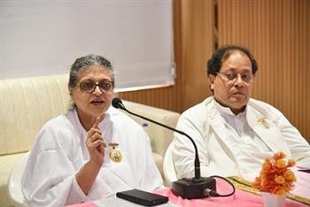 अंधेरे दौर में रोशनी दिखाएगा डिवाइन लाइट हाउस : डॉ शांतनु