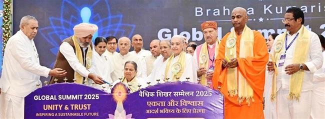 INDIA IS BEING VIEWED WITH CONFIDENCE WORLDWIDE: RAILWAY MINISTER VAISHNAV