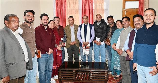 48 घंटे में ही मुख्यमंत्री भूले स्व. वीरभद्र सिंह का सबक, 28 स्कूलों को लगाया ताला : जयराम ठाकुर