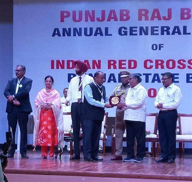 PUNJAB GOVERNOR HONOURED SOCIALITE AND JOURNALIST GAUTAM BANSAL