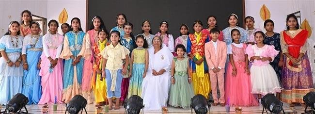 पीस ऑडिटोरियम में हर्षोल्लास के साथ मनाया गया दीपावली पर्व