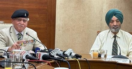 THREE  DAYS NINTH MILITARY LITERATURE FESTIVAL FROM NOV. 7 AT LAKE CLUB