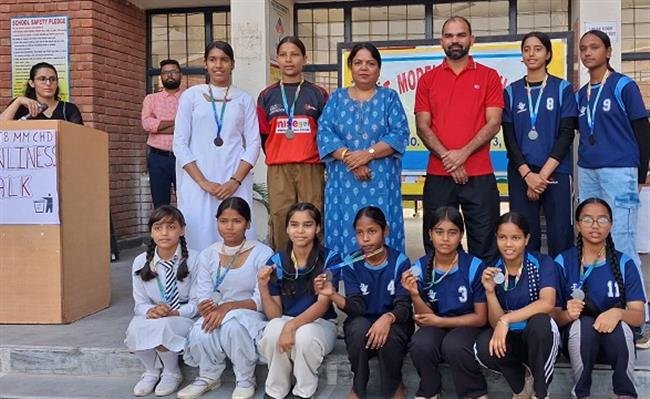 इंटर स्कूल कॉम्पीटिशन में गवर्नमेंट हाई स्कूल पॉकेट 8 ने जीता ब्रॉन्ज मेडल