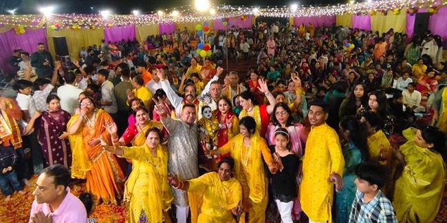 खाटू श्याम बाबा का जन्मोत्सव श्री श्याम संकीर्तन करके मनाया