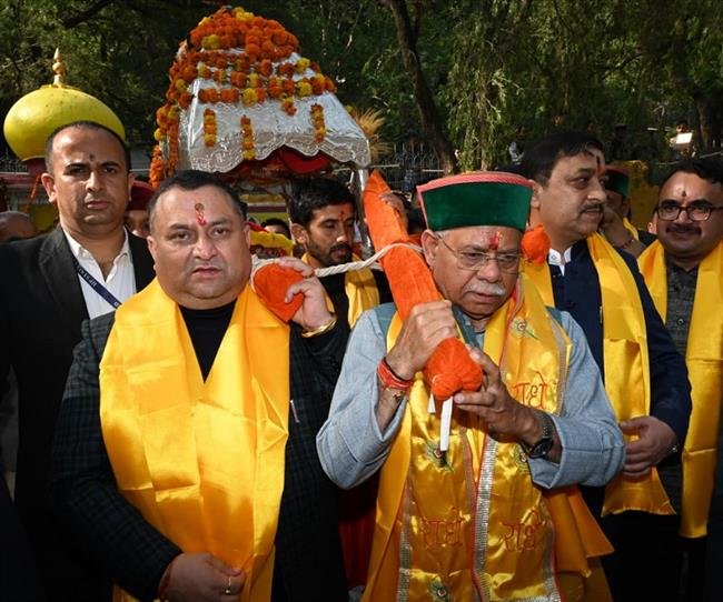 श्री रेणुका जी झील पर प्रतिदिन आरती की पहल सराहनीयः राज्यपाल