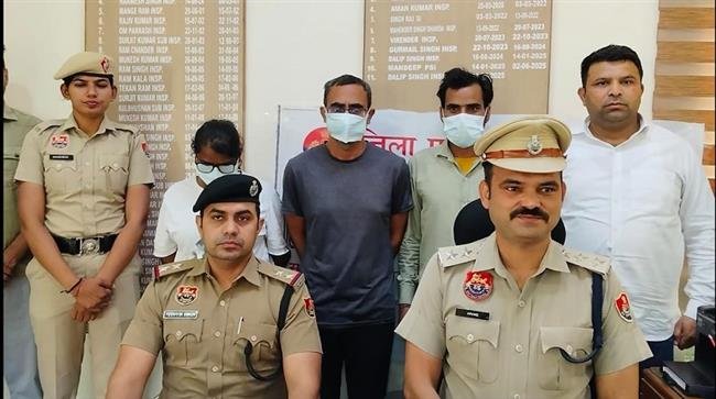 PANCHKULA POLICE ARRESTED 3 CYBER FRAUDSTERS AMONG  WOMAN IN 2 CASES OF DIGITAL ARREST AND CHEATING OF INVESTMENT