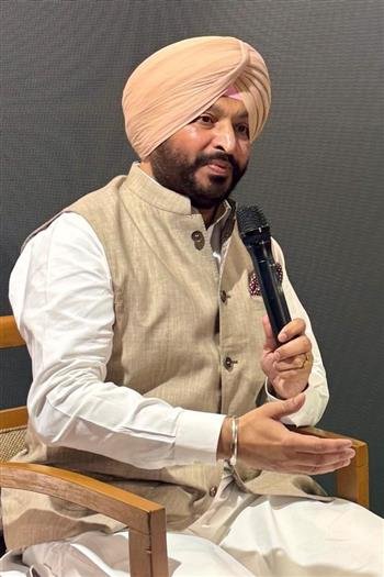 RAILWAYS APPROVES FEROZEPUR–PATTI RAIL LINK PROJECT, WRITES TO CHIEF SECRETARY PUNJAB FOR EARLY ACQUISITION OF LAND: BITTU