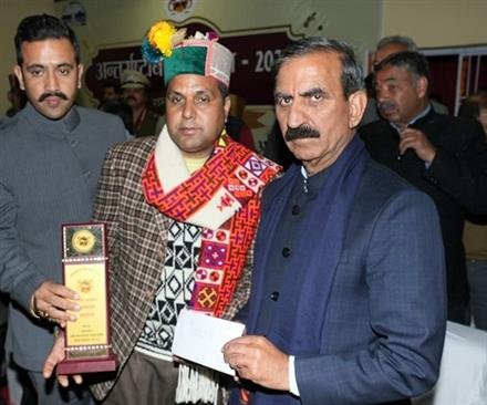 शिपकी ला के रास्ते कैलाश मानसरोवर यात्रा शुरू करने पर हो रही बातचीत :  मुख्यमंत्री