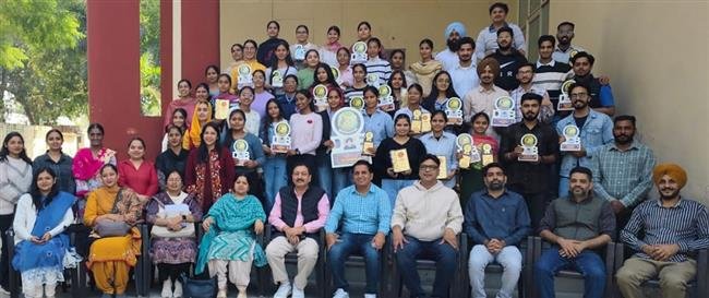 DAVC ABOHAR STUDENTS SHINE IN YOUTH FESTIVALS