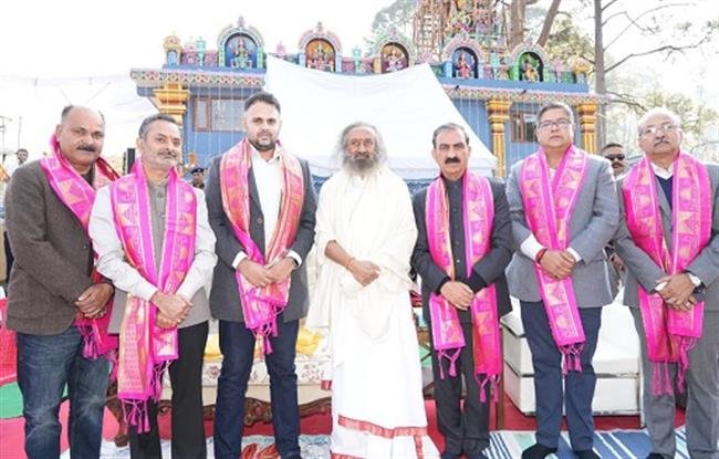 आर्ट ऑफ लिविंग हिमाचल प्रदेश में ऑस्टियोपैथी कॉलेज स्थापित करने के लिए उत्सुकः श्री श्री रविशंकर