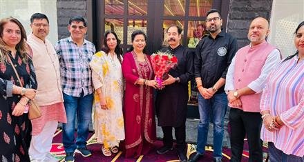 जीरकपुर में आयोजित ज्योतिष सम्मेलन में लोगों  के दूर किये दुखड़े