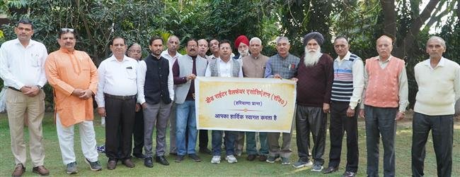 DEED WRITERS ASSOCIATION RAISES ITS VOICE  SAYS: TYPISTS HAVE TAKEN CONTROL OVER THE CITIZEN ID SYSTEM