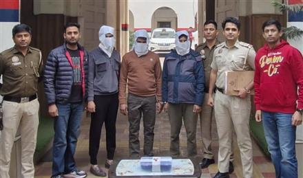 DELHI POLICE BUSTED INTER-STATE ATM CARD SWAP GANG , THREE ARRESTED WITH 80 ATM CARDS
