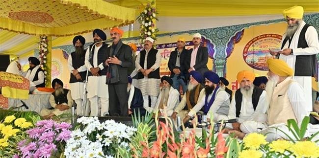 धर्म और मानवता की रक्षा के प्रतीक है गुरु तेग बहादुर: मुख्यमंत्री