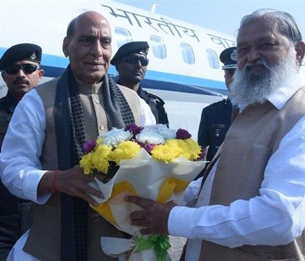 ANIL VIJ WELCOMED DEFENCE MINISTER RAJNATH SINGH AT AMBALA AIR FORCE STATION