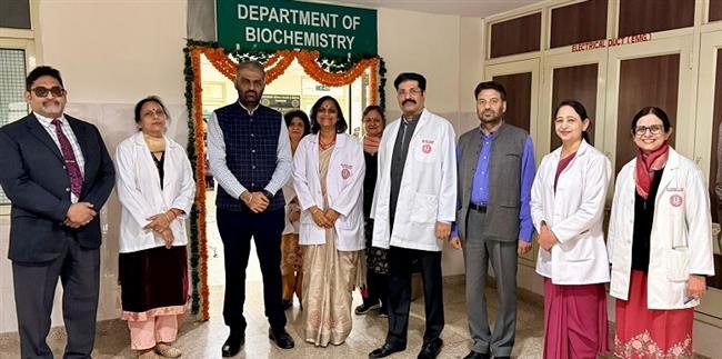 HOME SECRETARY INAUGURATES LC-MS MS DEPTT OF BIOCHEMISTRY  AT GMCH CHANDIGARH