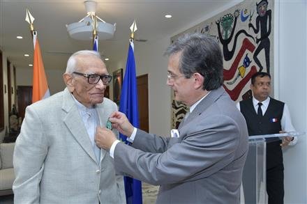 ARCHITECT SHIVDATT SHARMA CONFERRED THE PRESTIGIOUS FRENCH HONOUR CHEVALIER DE L’ORDRE DES ARTS ET DES LETTRES