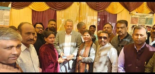 मनीमाजरा में आयोजित विशेष सेवा शिविर में सैंकड़ों लोगों ने उठाया सरकारी योजनाओं का लाभ