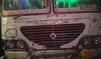 THREE BIKE-BORNE YOUTHS FIRE AT PUNJAB ROADWAYS BUS ON FEROZEPUR–FAZILKA ROAD; CONDUCTOR INJURED