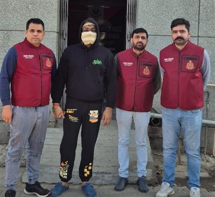 DELHI CRIME POLICE APPREHENDS ABSCONDING MASTERMIND OF INTERSTATE FOREX EXCHANGE FRAUD SYNDICATE