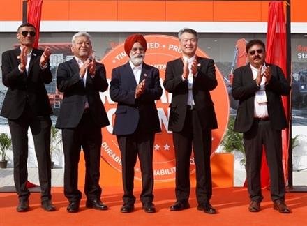 TATA HITACHI SHOWCASES THE POWER OF ‘RELIABLE ORANGE’ WITH NEXT-GEN MACHINES AND ELECTRIC EXCAVATORS AT EXCON 2025