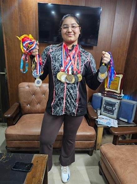 जीरकपुर की बेटी अनन्या ने राष्ट्रीय खेलों में तीन पदक जीतकर शहर का मान बढ़ाया