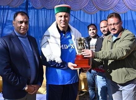 एम. डी. इलेवन की टीम ने चेयरमैन इलेवन को पराजित किया