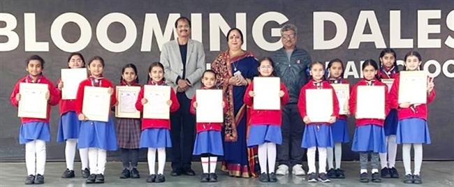 BLOOMING DALES INTERNATIONAL SCHOOL'S 17 BULBUL GUIDES WIN STATE LEVEL DIAMOND WING AWARD