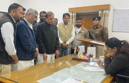 COME CLEAR ON FEROZEPUR FEEDER CANAL RECONSTRUCTION SCHEDULE: CONGRESS